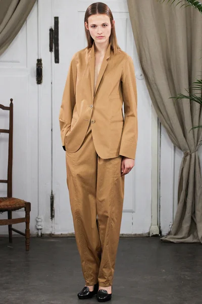 Look 10